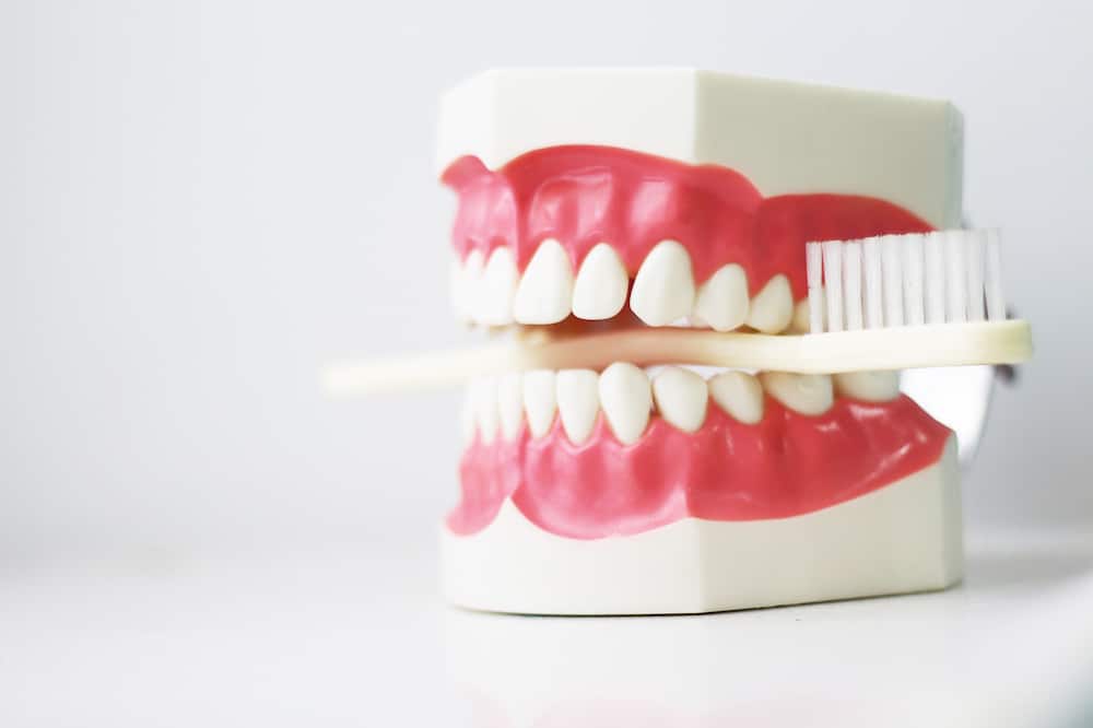 Bad Habits: A Few Things To Avoid Doing With Dentures