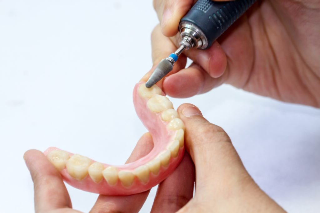 Learning More About the Different Kinds of Denture Solutions